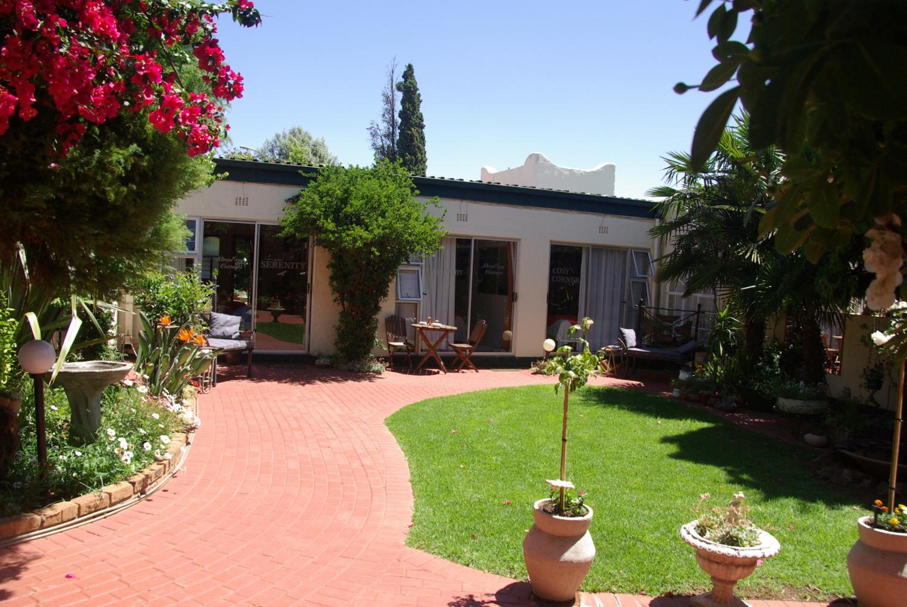 Sleep Eezy Cottages, photo 15