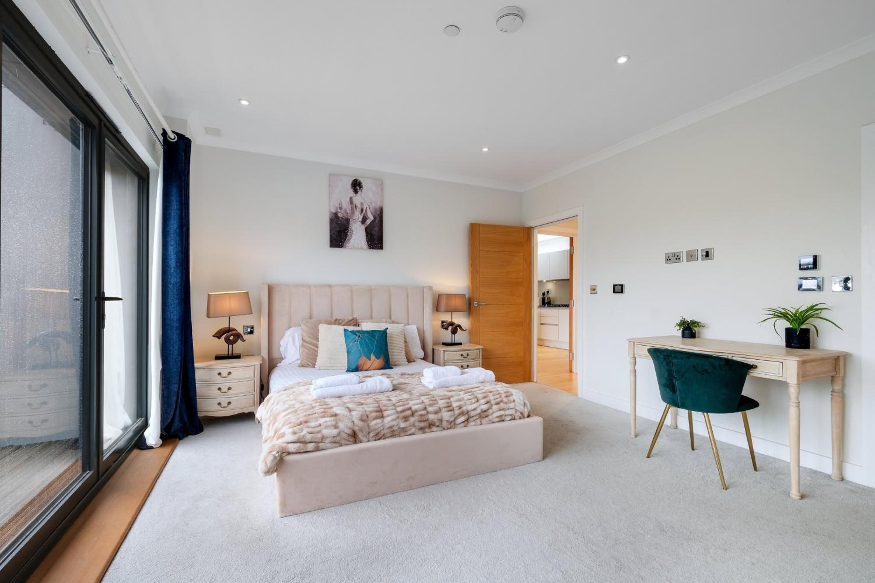 The Concord Modern 2 Bedroom Apartment