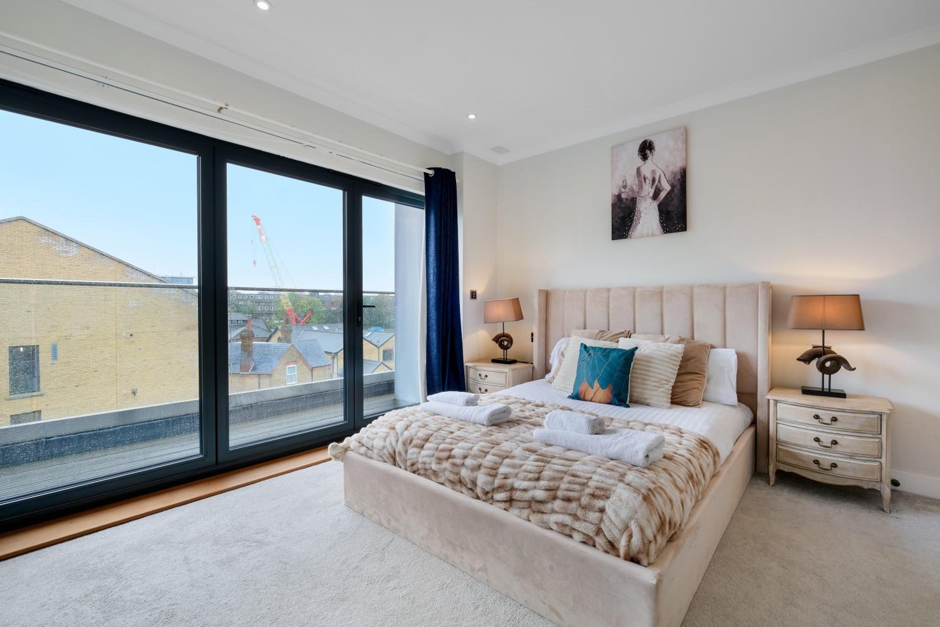 The Concord Modern 2 Bedroom Apartment