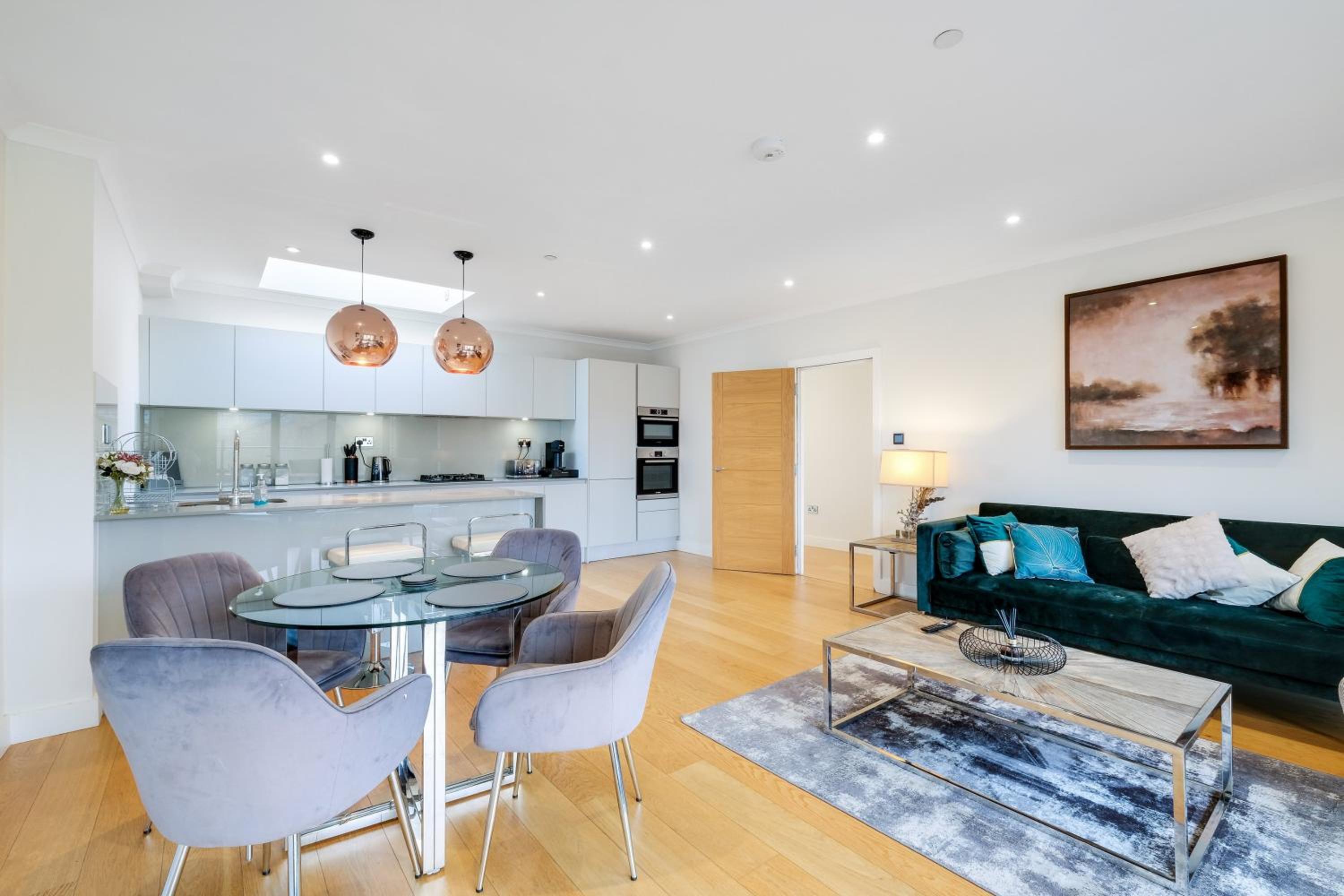 The Concord Modern 2 Bedroom Apartment
