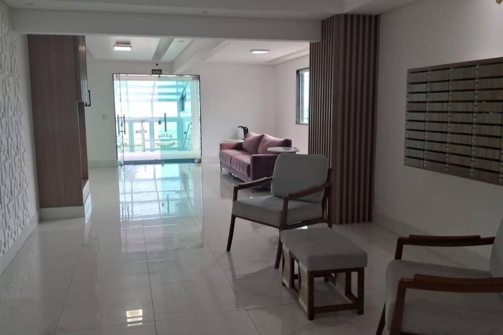 Refúgio na PG Apto Pé na Areia