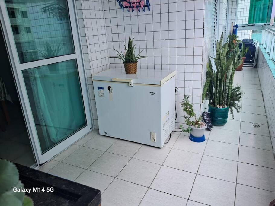 Refúgio na PG Apto Pé na Areia