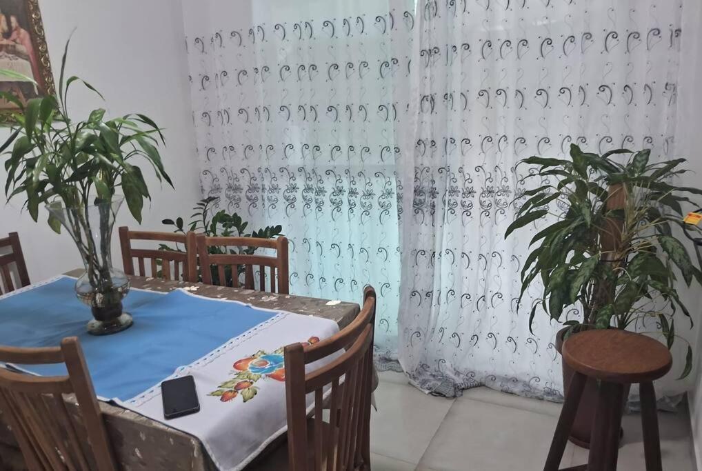 Refúgio na PG Apto Pé na Areia