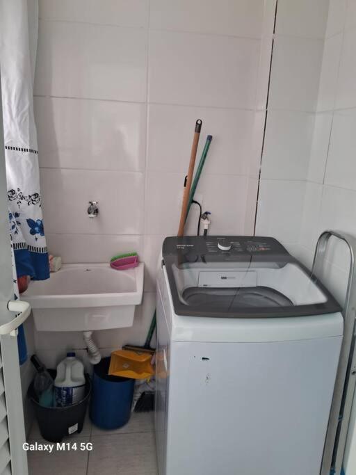 Refúgio na PG Apto Pé na Areia