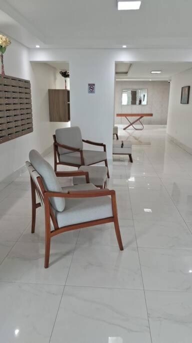 Refúgio na PG Apto Pé na Areia