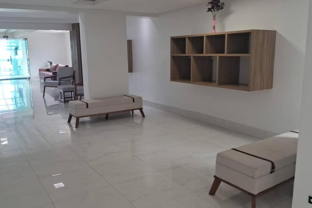 Refúgio na PG Apto Pé na Areia