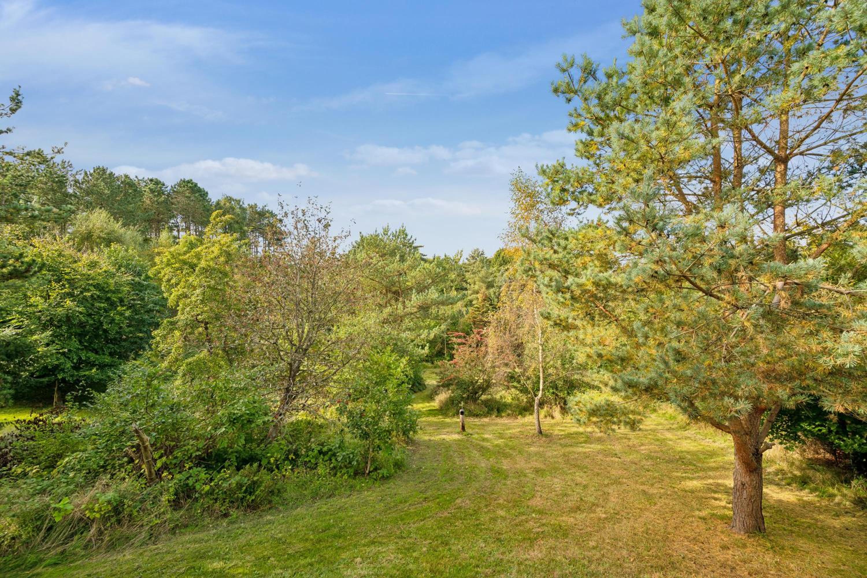 Cosy Holiday Home On A Large Hilly Natural Plot With Covered Terrace And Loft Rooms Close To Helgenæs Unique Landscape, Viewpoints And The