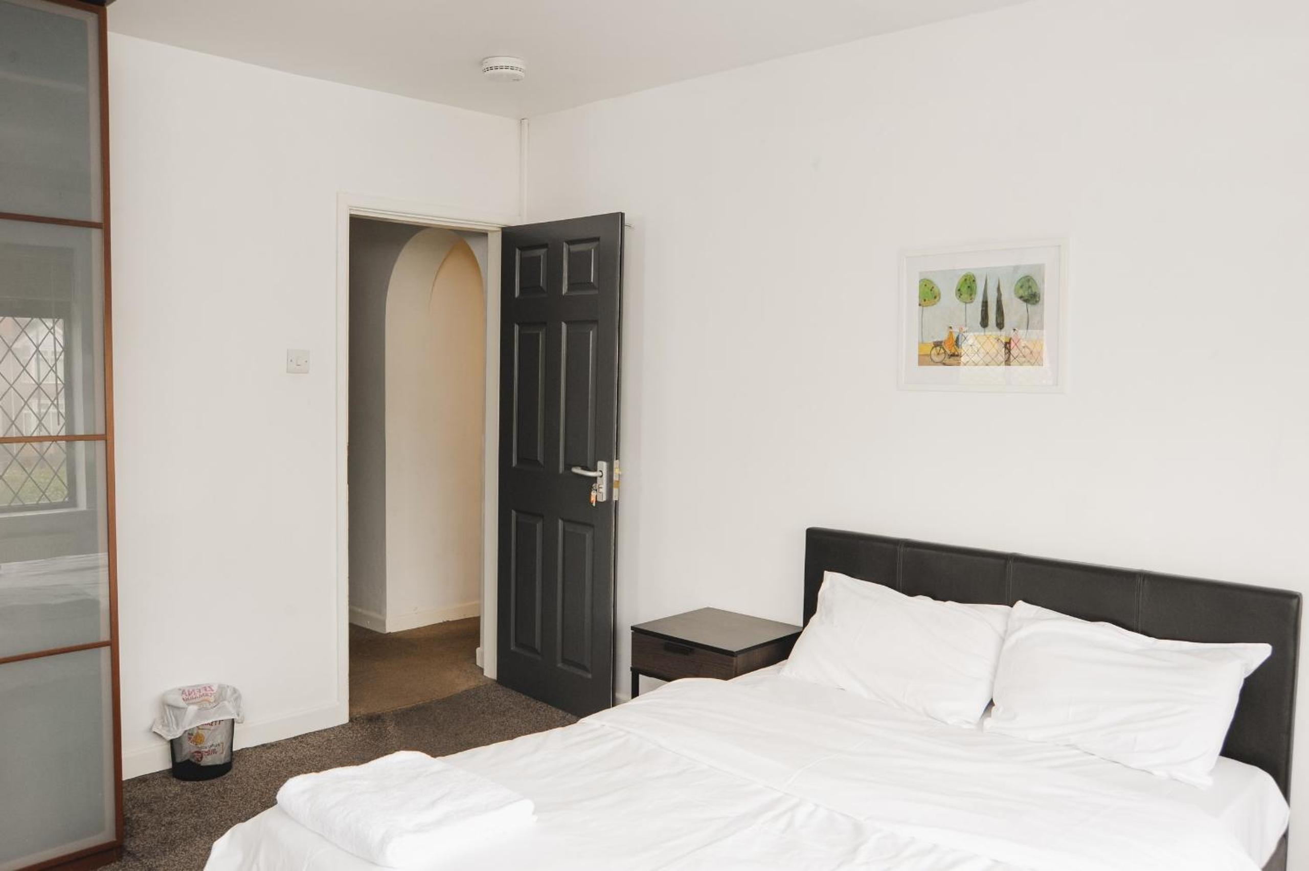 Lowerford Luxury House view 3