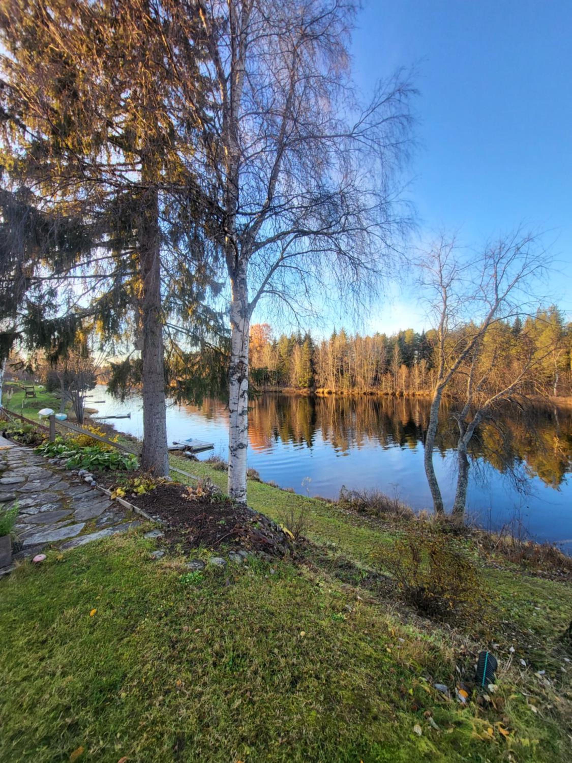 Cozy apartment by the river