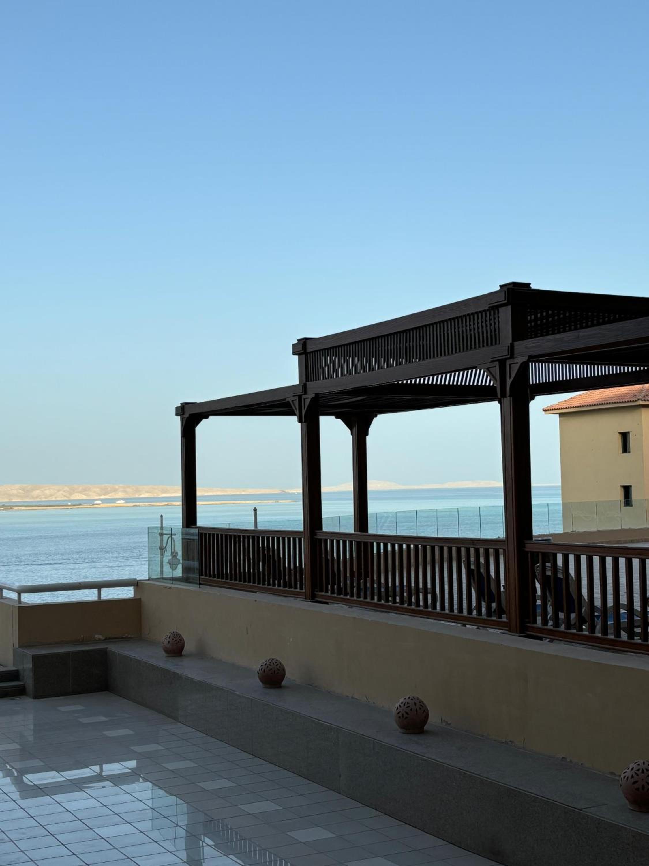 Seaview Studio Hurghada with beach and pool access