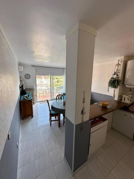 Apartamento vista piscina AV-28