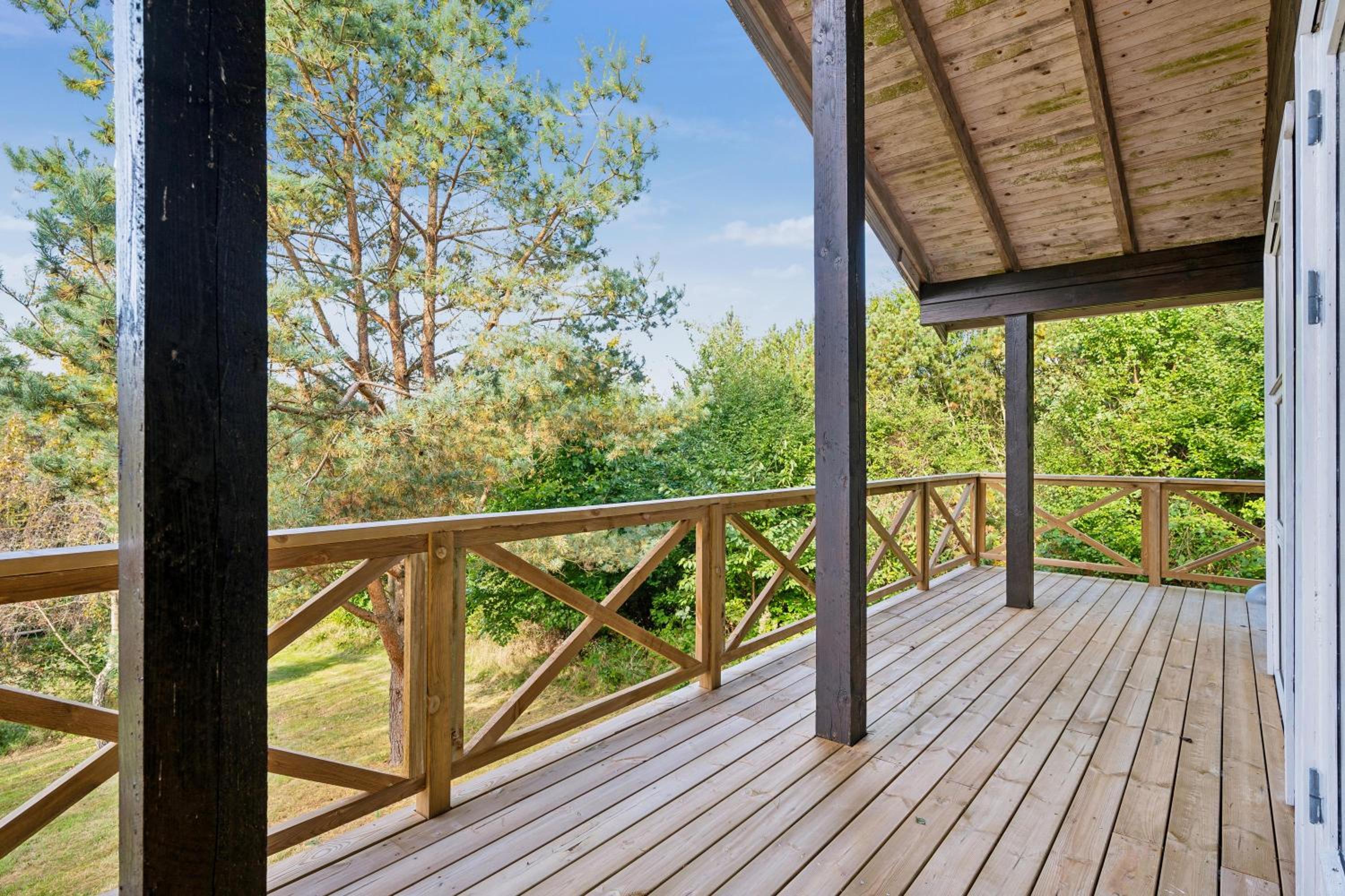 Cosy Holiday Home On A Large Hilly Natural Plot With Covered Terrace And Loft Rooms Close To Helgenæs Unique Landscape, Viewpoints And The