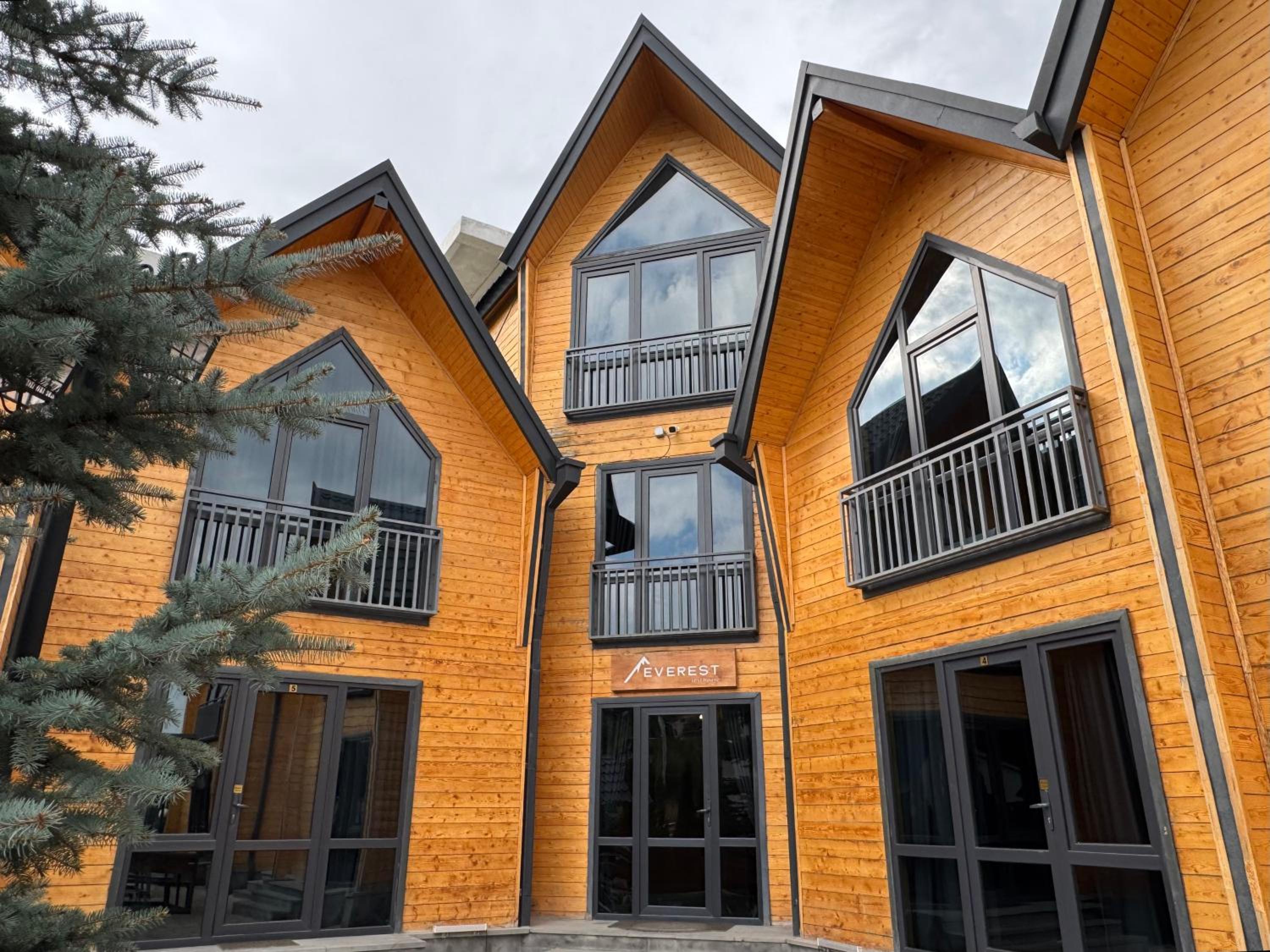 Everest Rest House