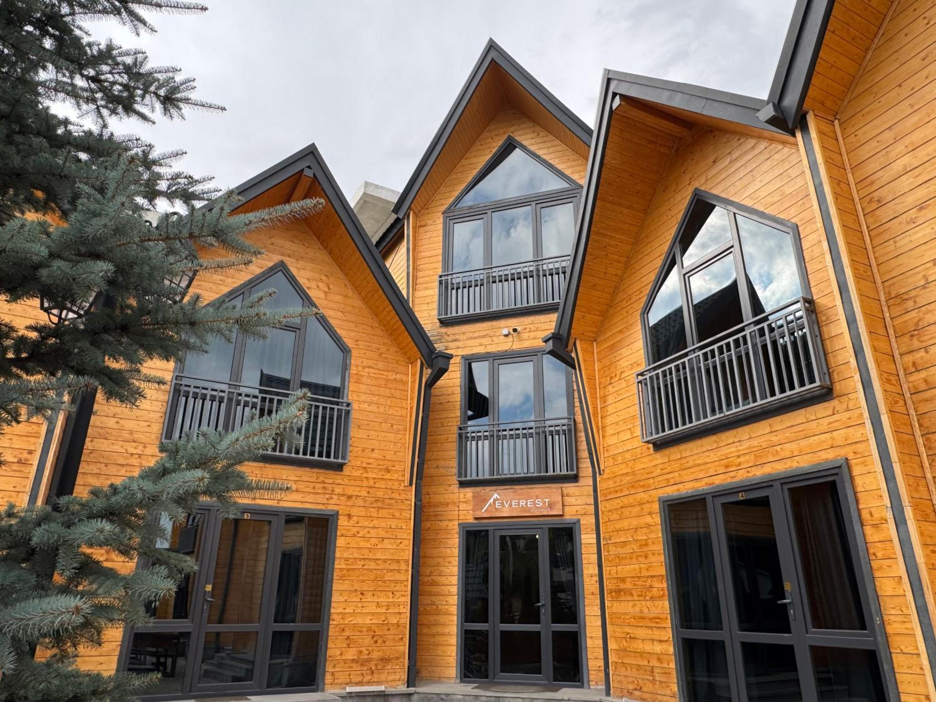 Everest Rest House