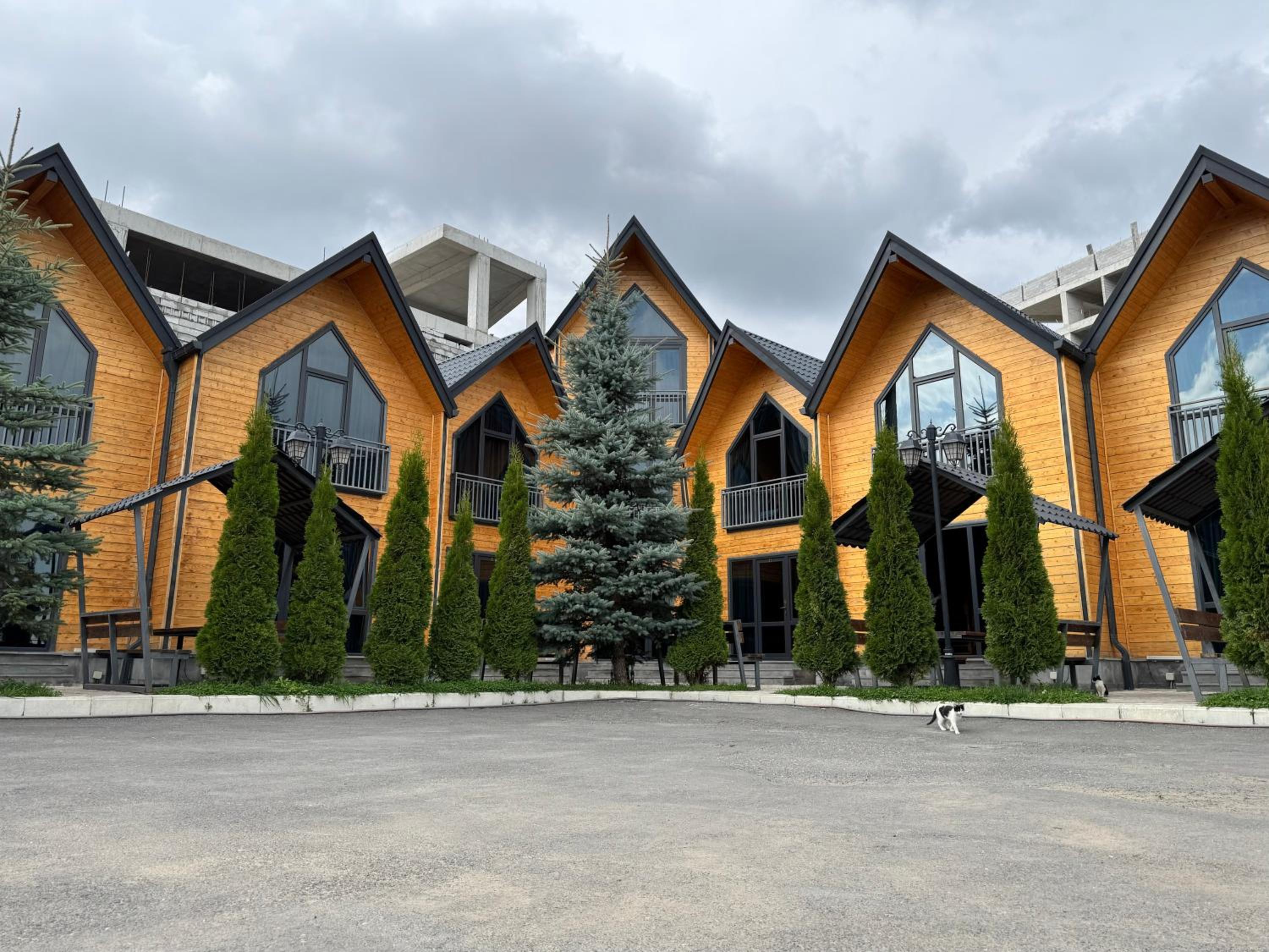 Everest Rest House