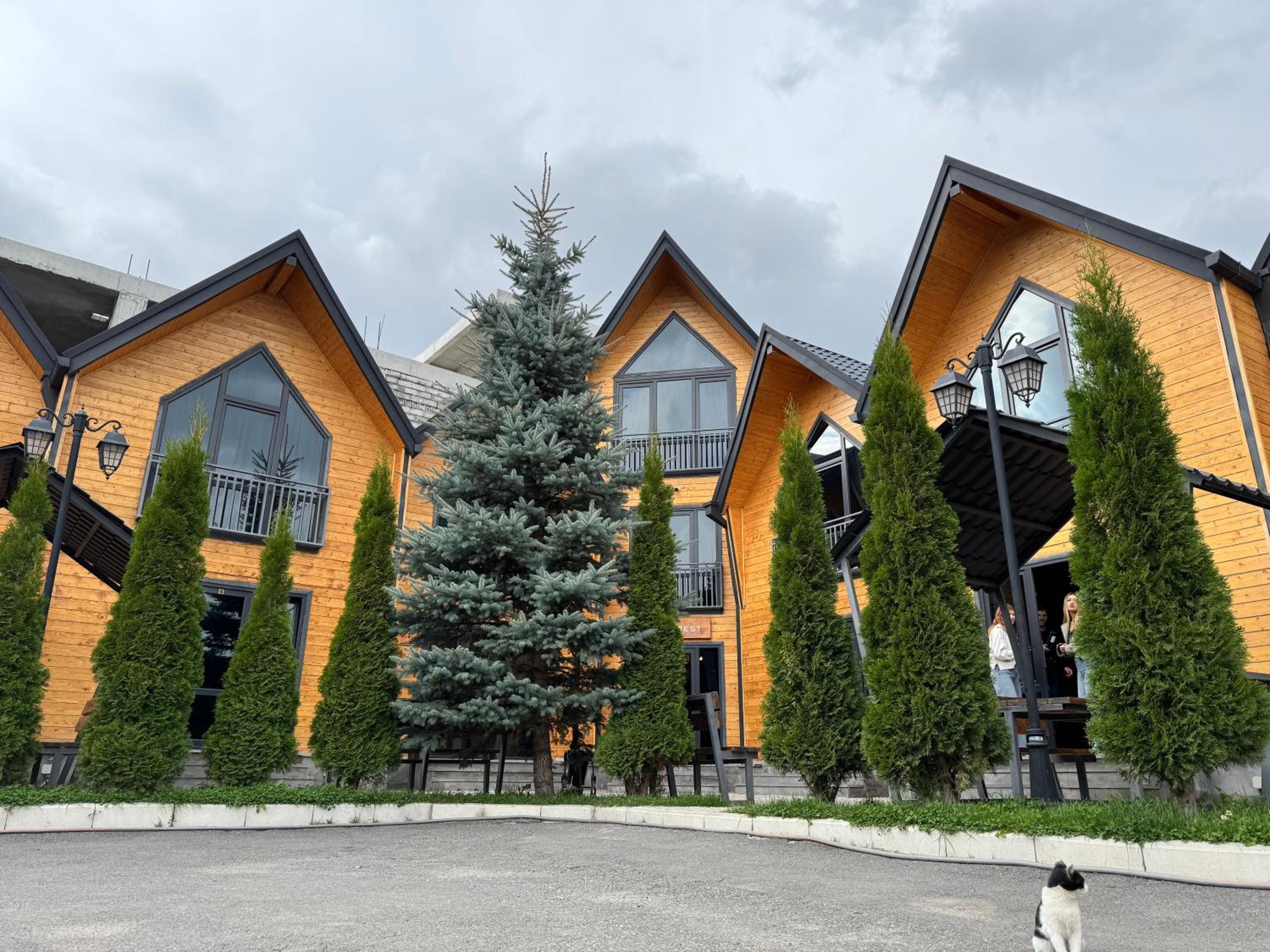 Everest Rest House
