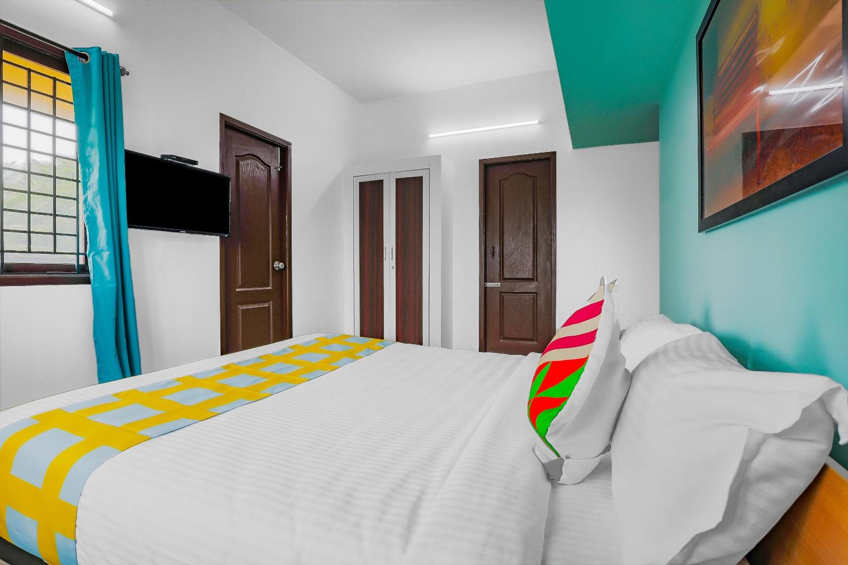 Hotel O Vibrant Stay Near Uthandi Beach view 4