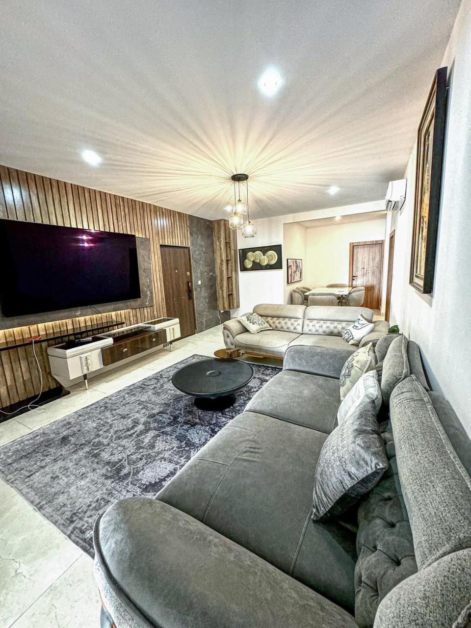 Colan Apartments