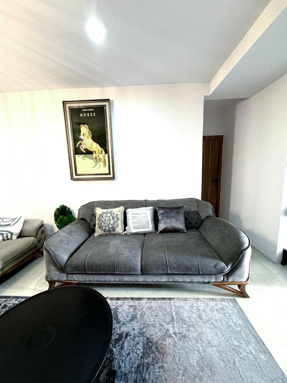 Colan Apartments