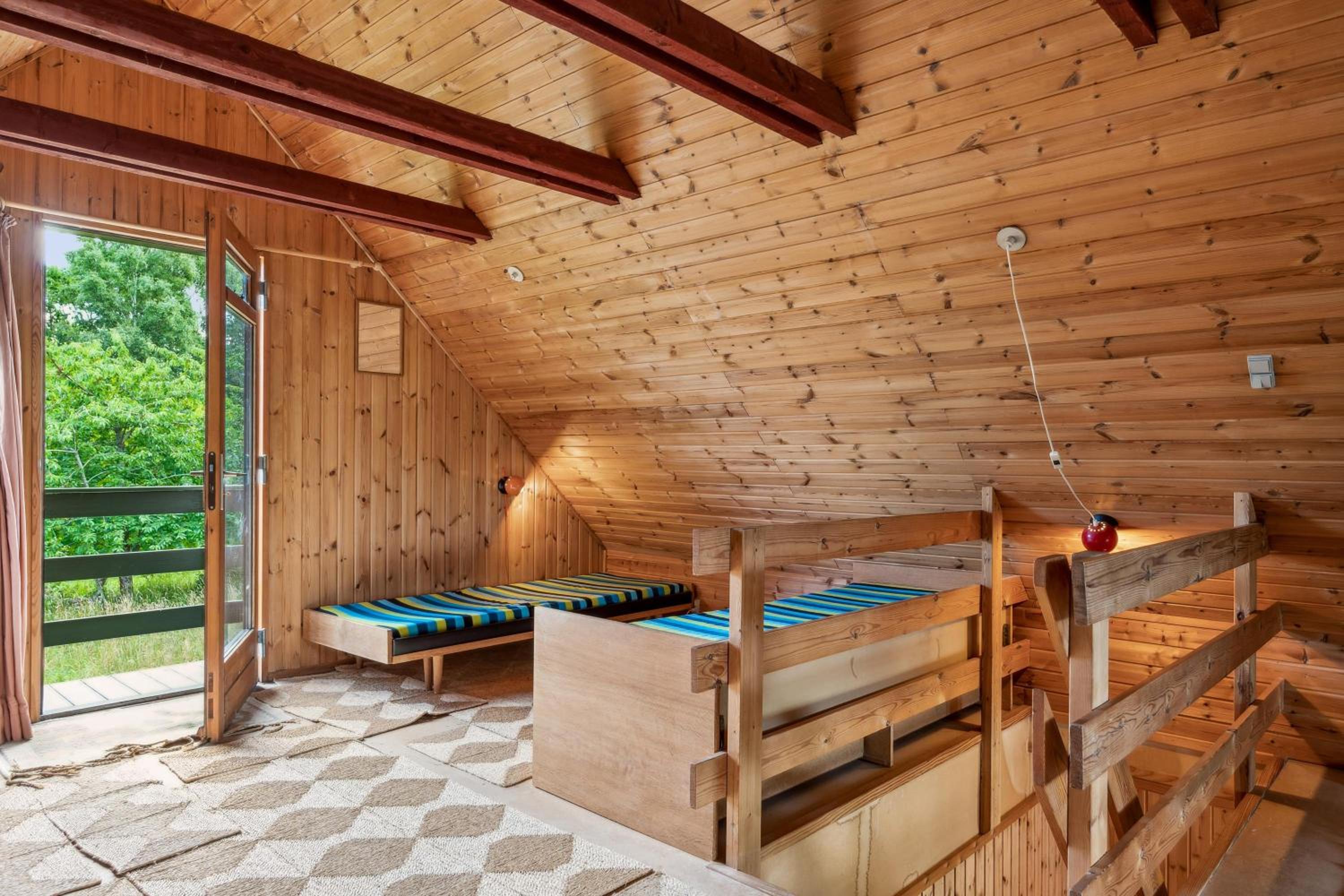Authentic And Cosy Holiday Home On A Large Natural Plot Close To The Child-Friendly Bønnerup Beach And The Charming Fishing Harbour
