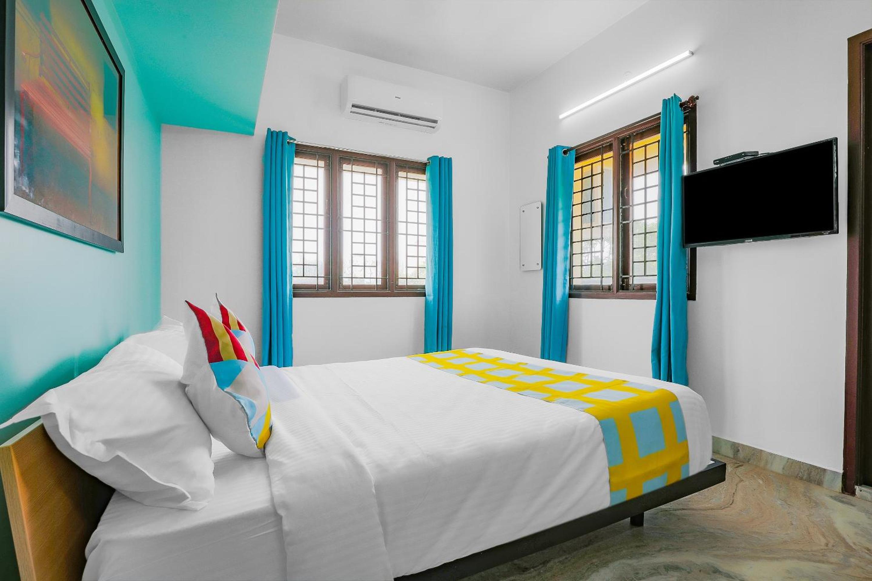 Hotel O Vibrant Stay Near Uthandi Beach view 3