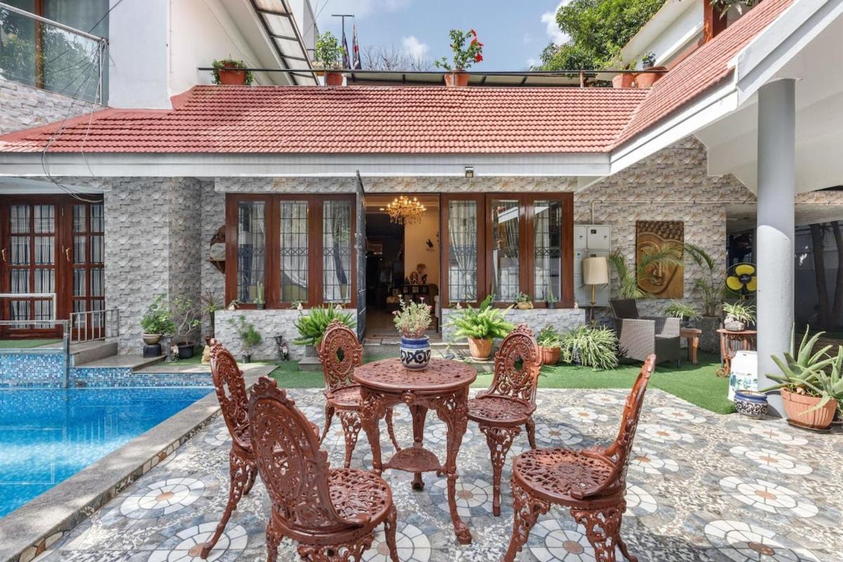 Rangmahal by StayJade Projector Jacuzzi & Pvt Pool view 3