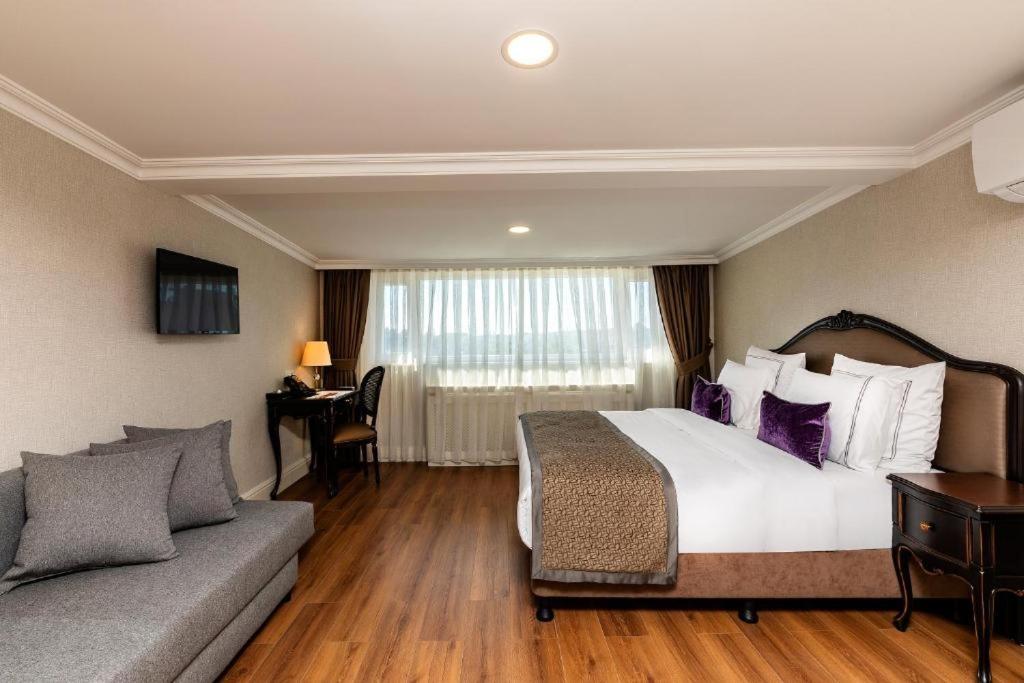 Meroddi La Porta Otel - Image 11