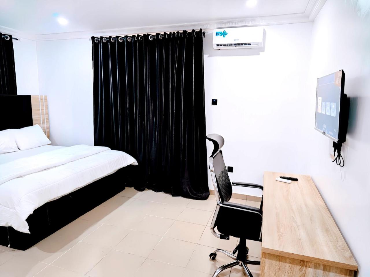 CityView Apartment with 24hrs Electricity, Security, Washing machine, Inverter, Wifi, and Fully Equipped kitchen view 2