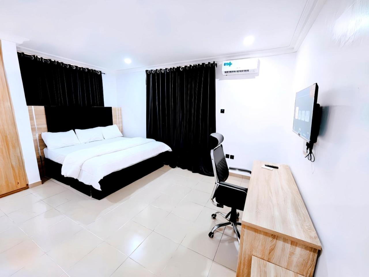 CityView Apartment with 24hrs Electricity, Security, Washing machine, Inverter, Wifi, and Fully Equipped kitchen view 3