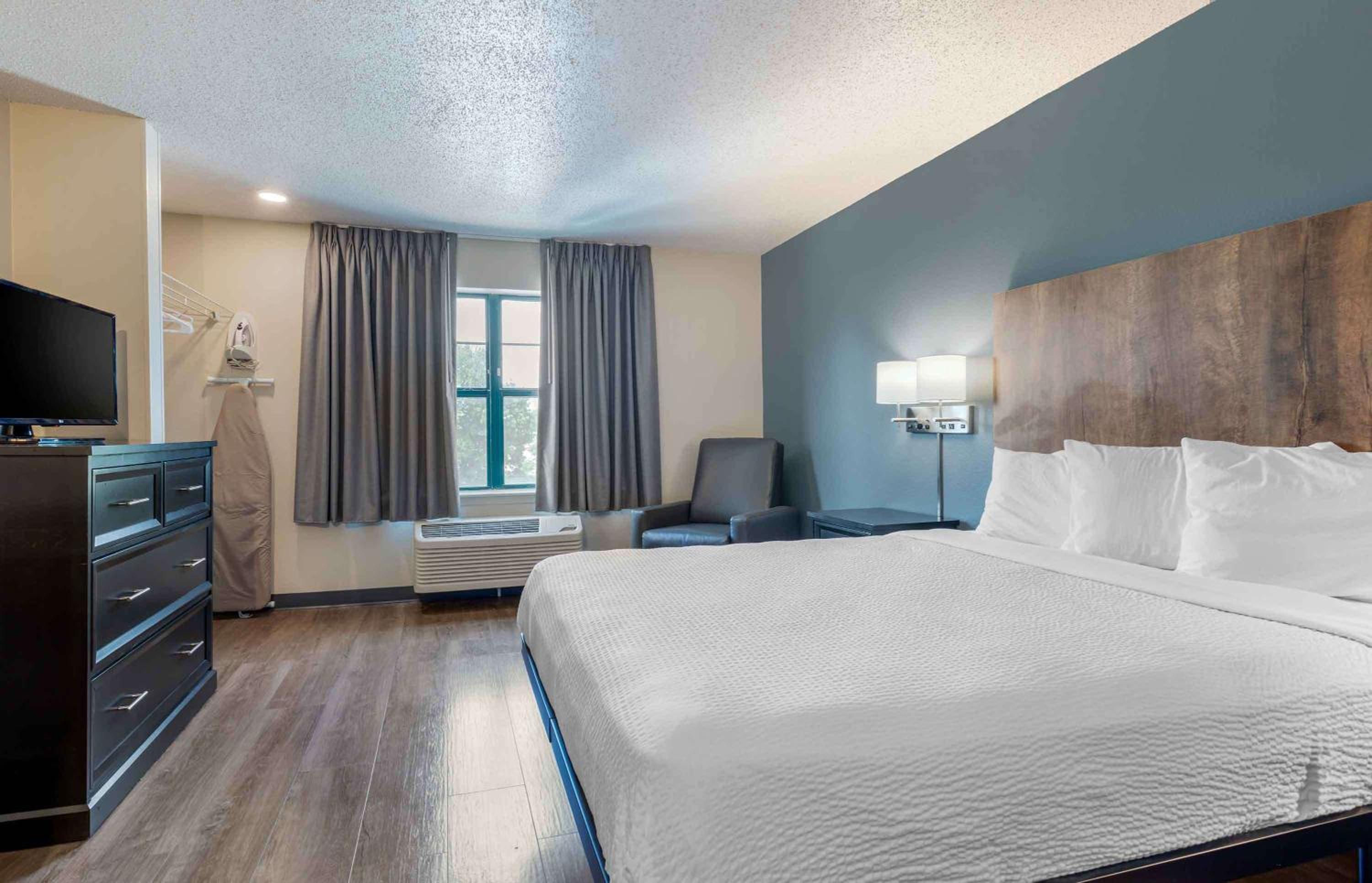 Dallas / Fort Worth Vacations - Extended Stay America Select Suites - Dallas - Lewisville - Property Image 5