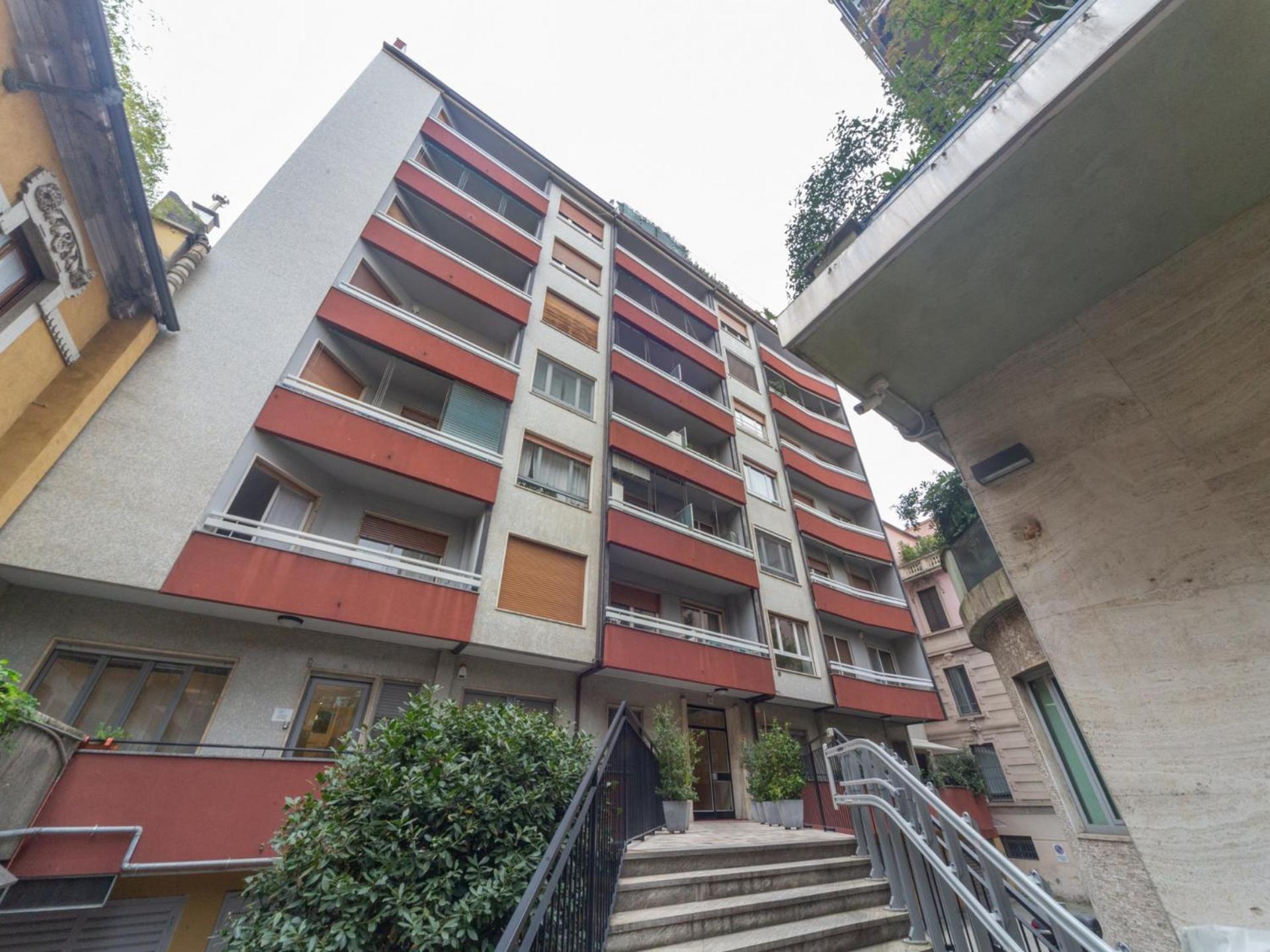 The Best Rent - One-bedroom apartment with a terrace in Corso Sempione