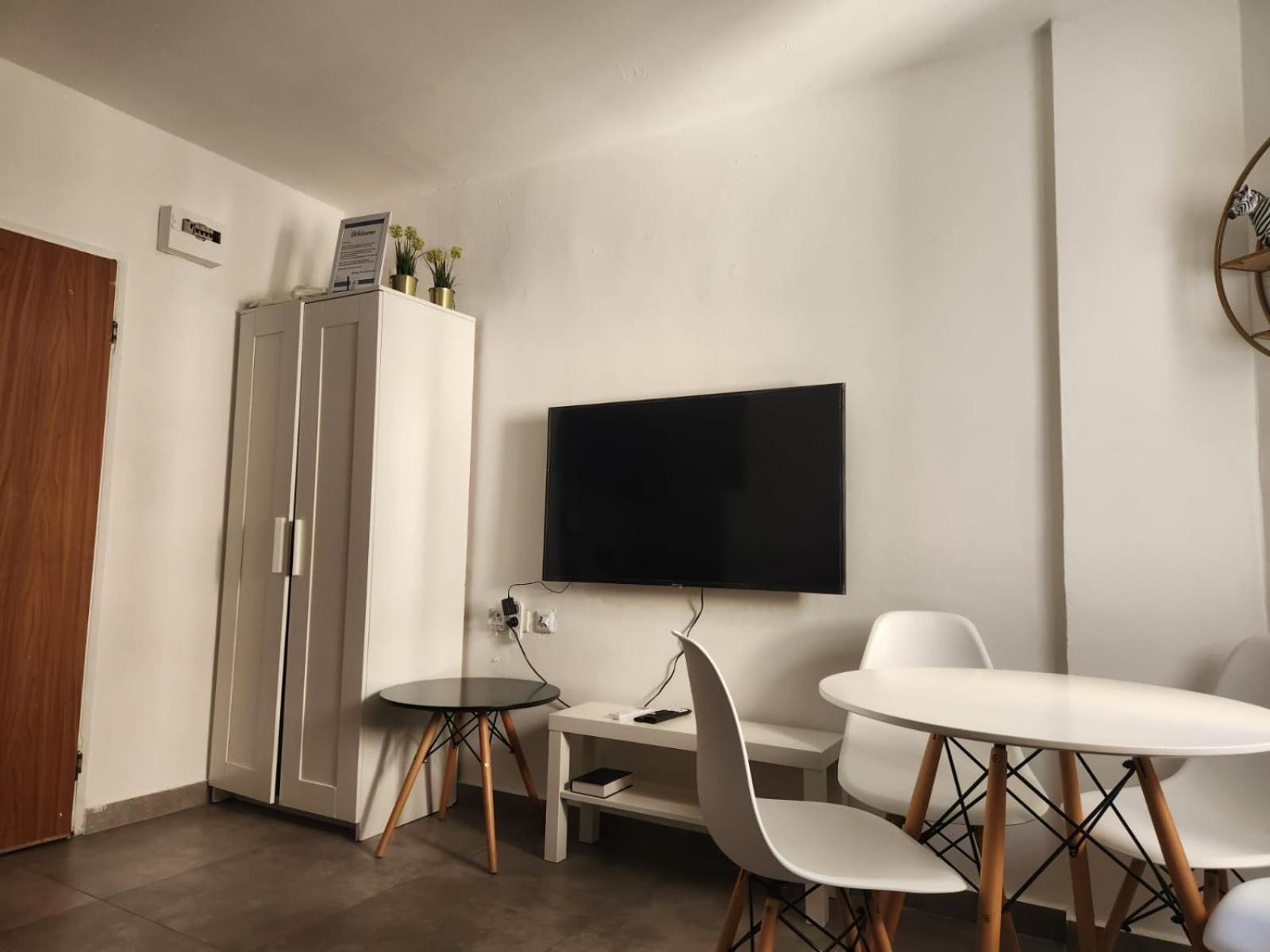 SewView Apartament OnTheSea - Bat Yam view 2