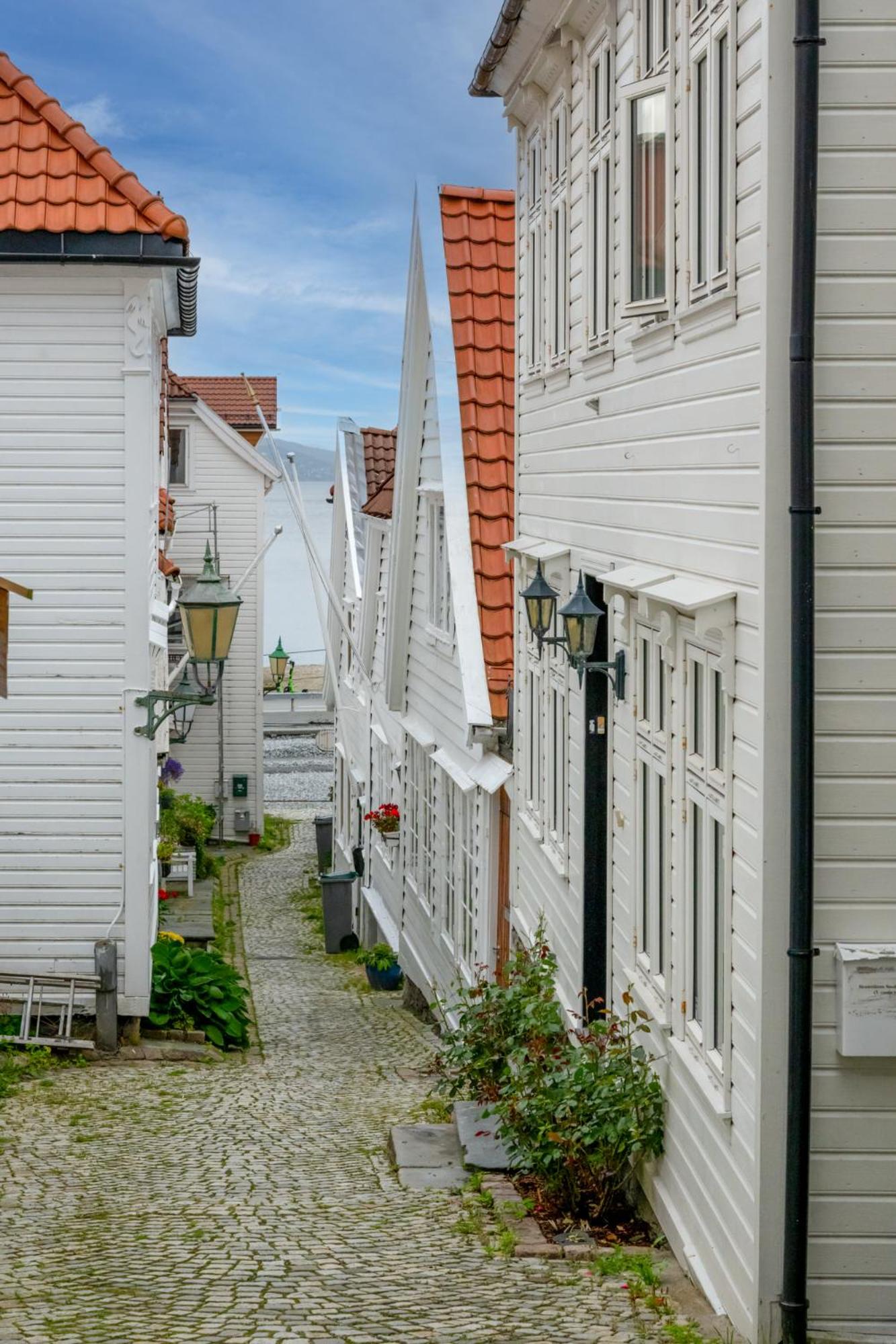 Charming Skuteviken Apartment