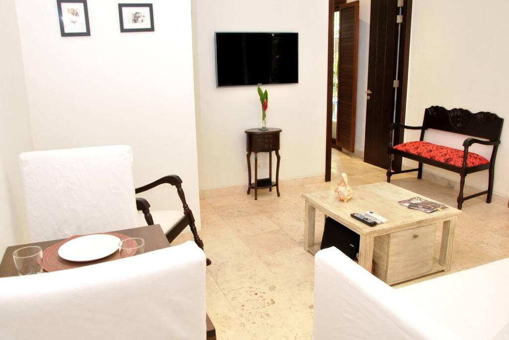 Charming 1BR apartment in the Heart of Cartagena's Old City