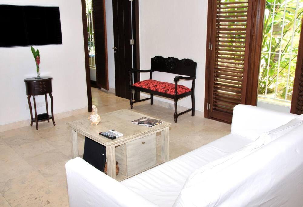 Charming 1BR apartment in the Heart of Cartagena's Old City