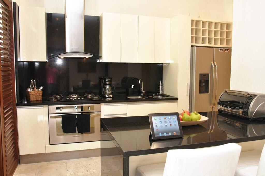 Charming 1BR apartment in the Heart of Cartagena's Old City