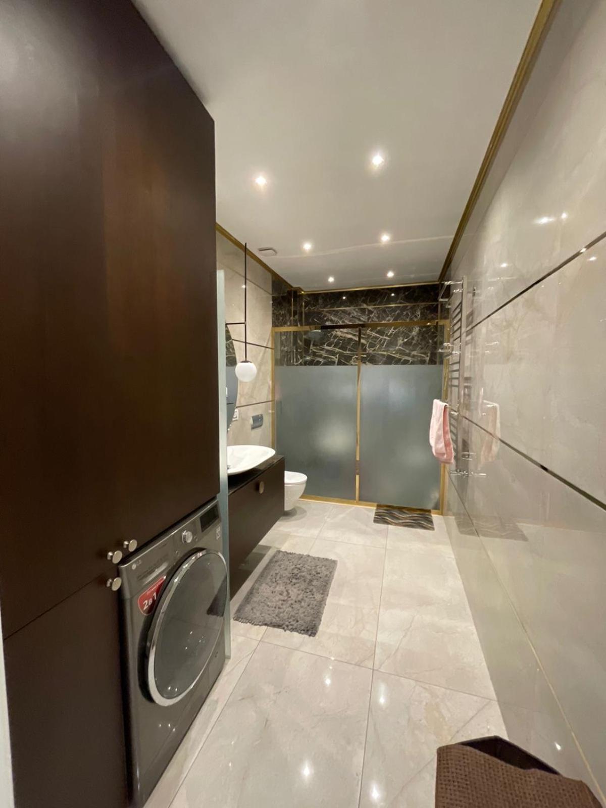Elite Luxury Living in Baku with city view