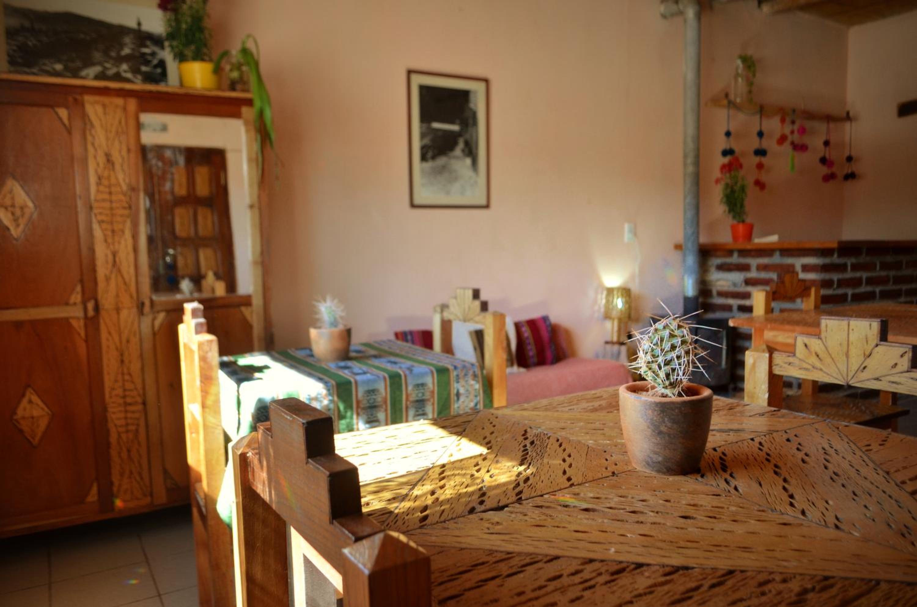 KATANUNA Hostal