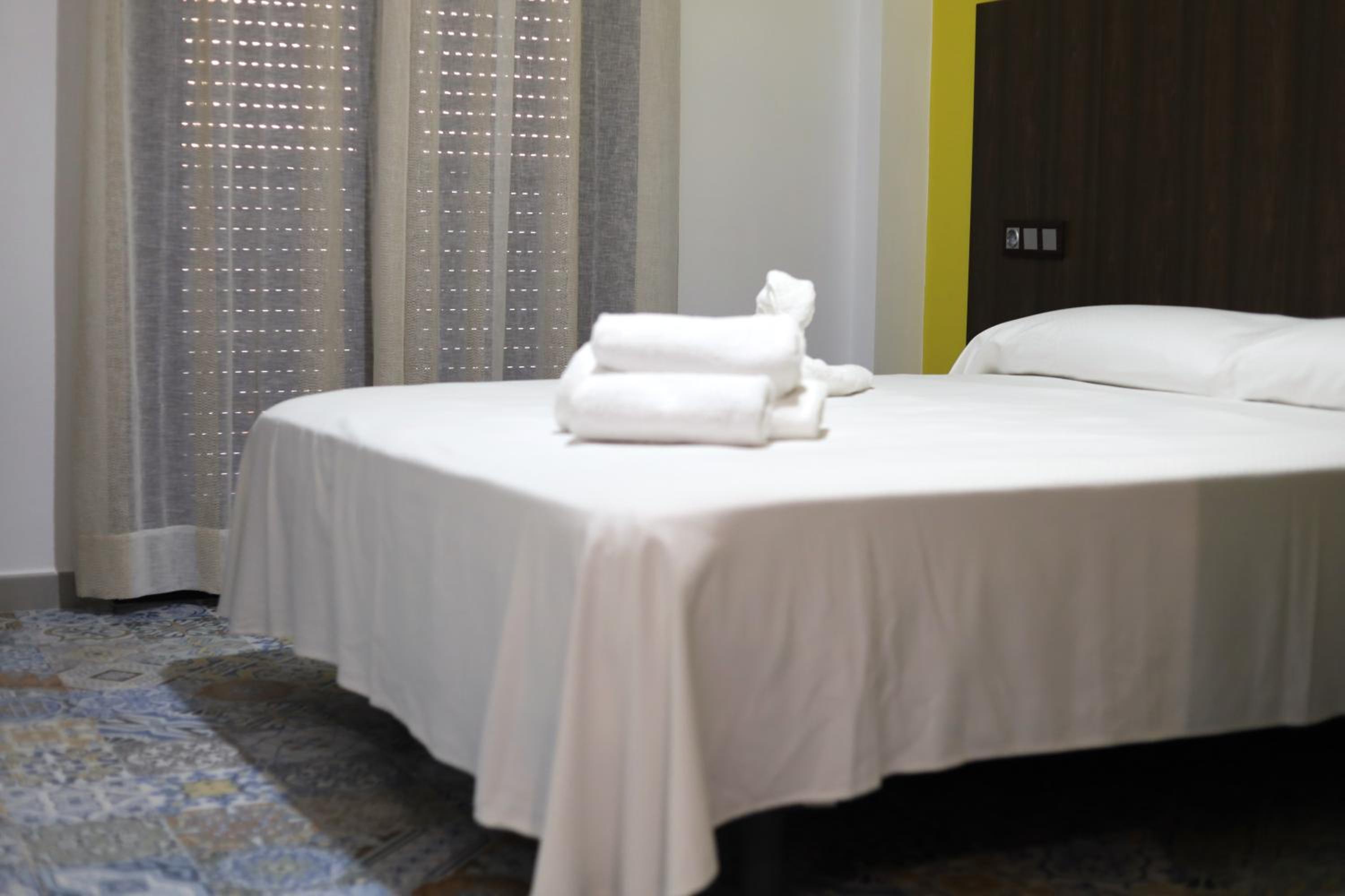 Hospedium DLJ Hostal La Paz