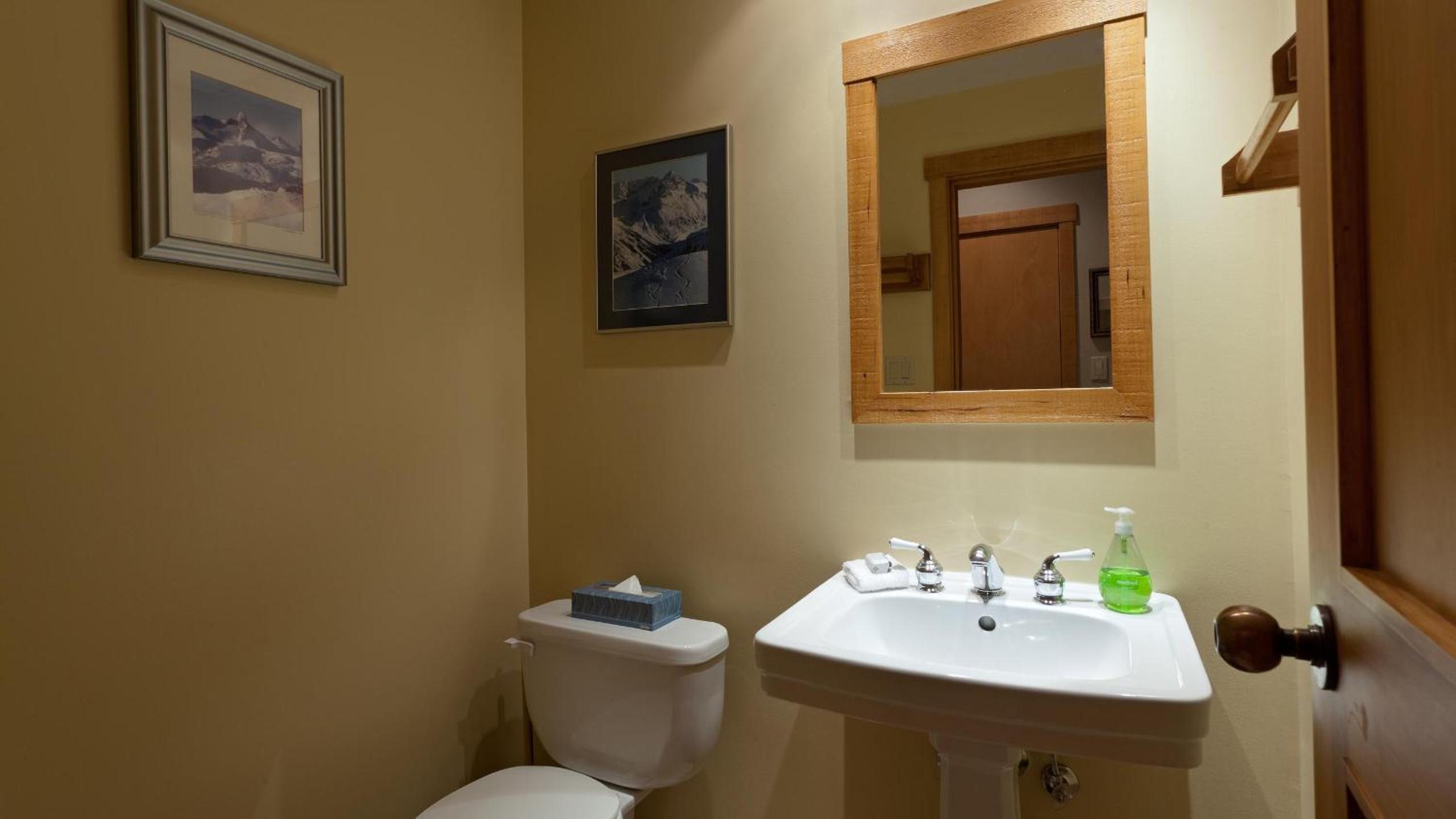 Taluswood 41 | Spacious Cabin-Style Home w/ Ski Access, Private Hot Tub & Media Den