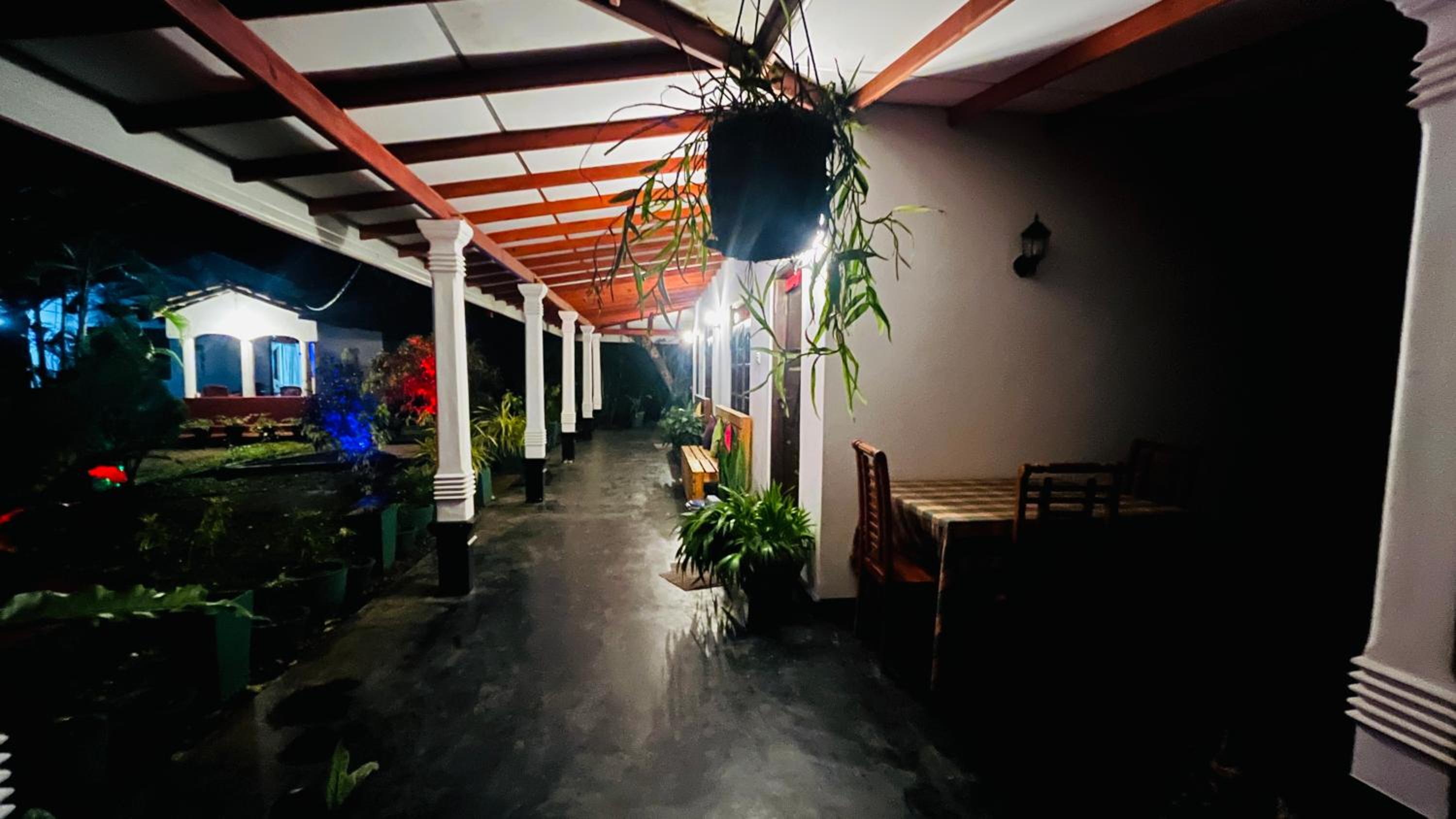 Sigiri Cardamon Villa