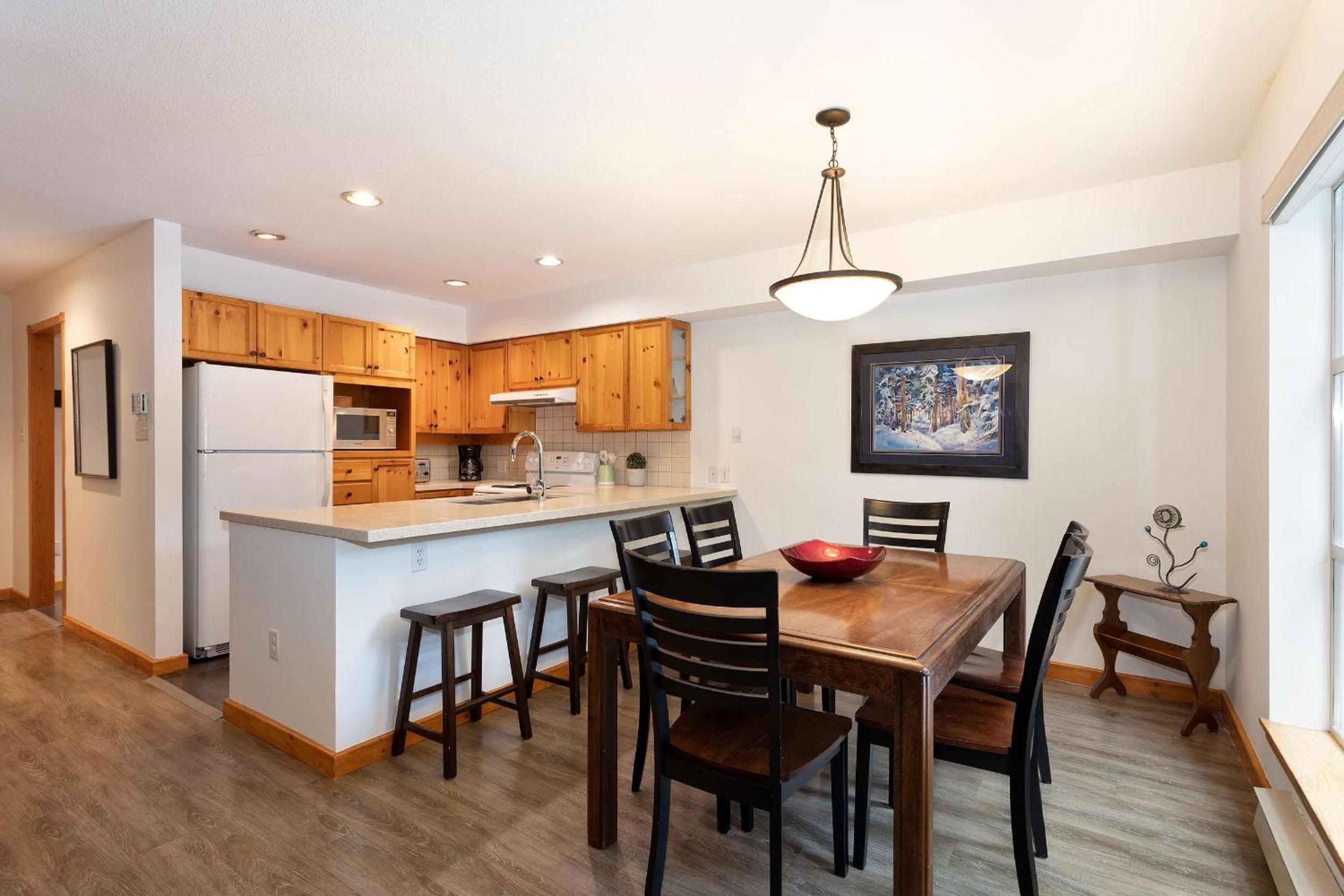 Forest Trails 9 - Walk or Shuttle to Skiing, Fireplace, Private Garage, Free Parking