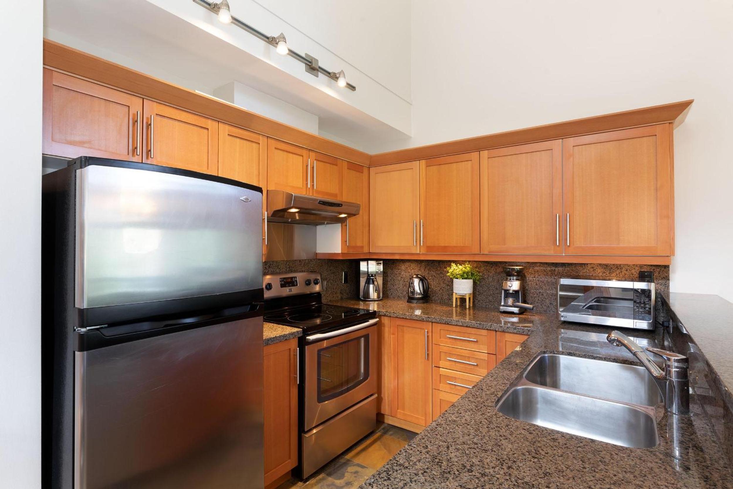 Painted Cliff 4 - Pet-Friendly, Ski-in-Ski-Out, Secure Parking, Communal Hot Tub