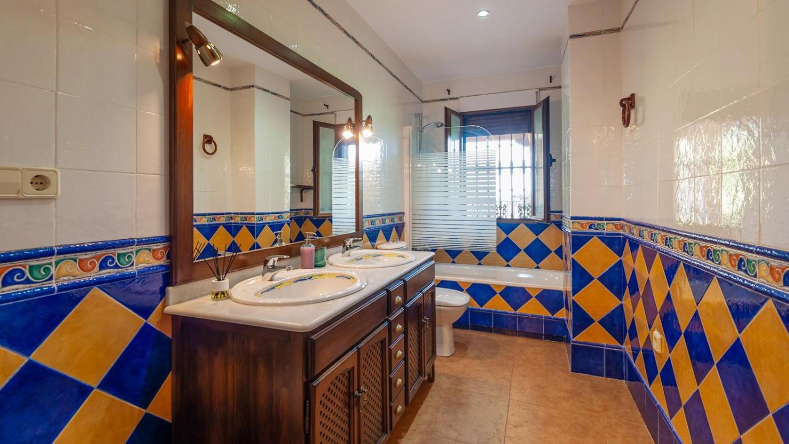 Azuara 3 Dormitorios Los Villares by Ruralidays