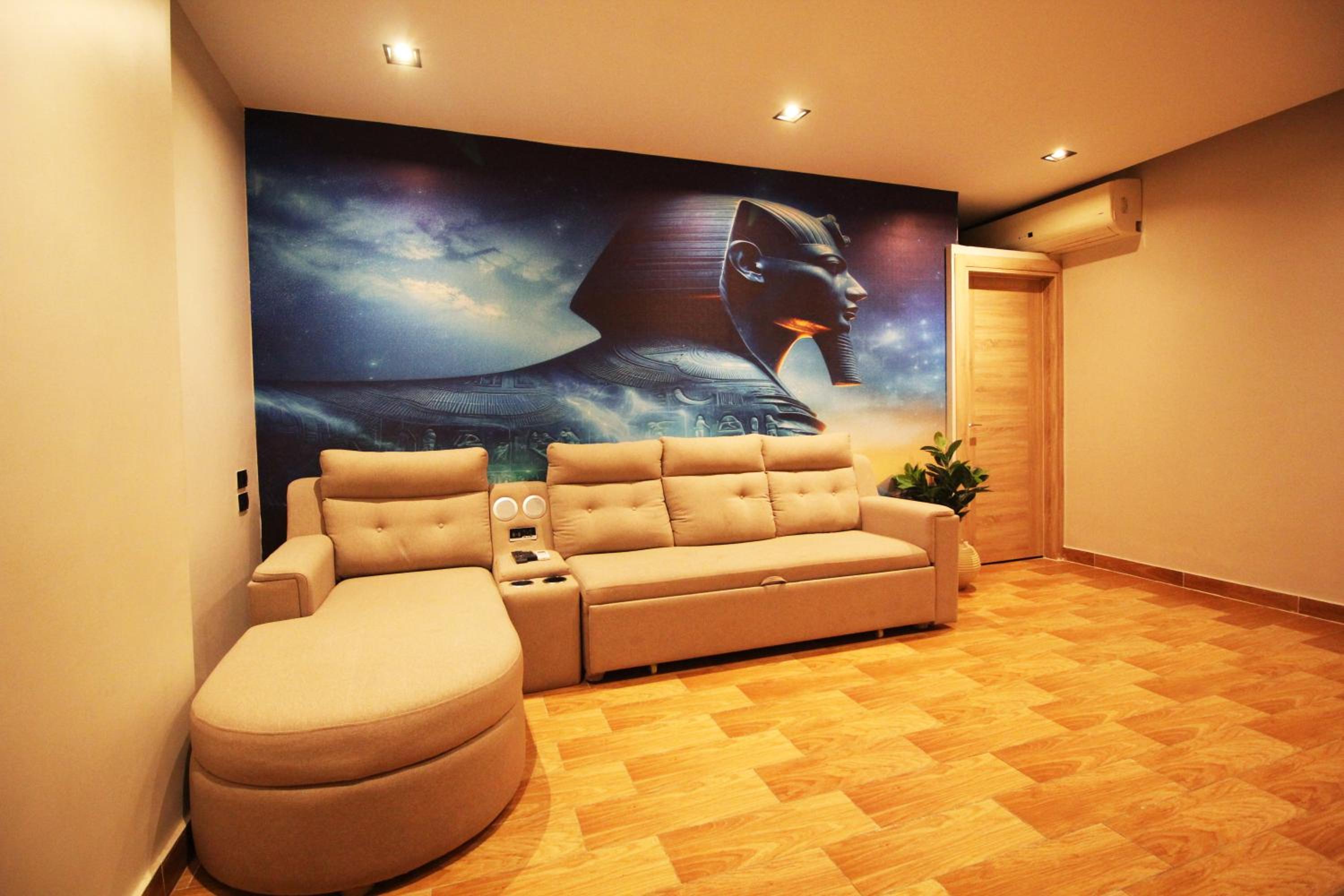 Sphinx Palm View