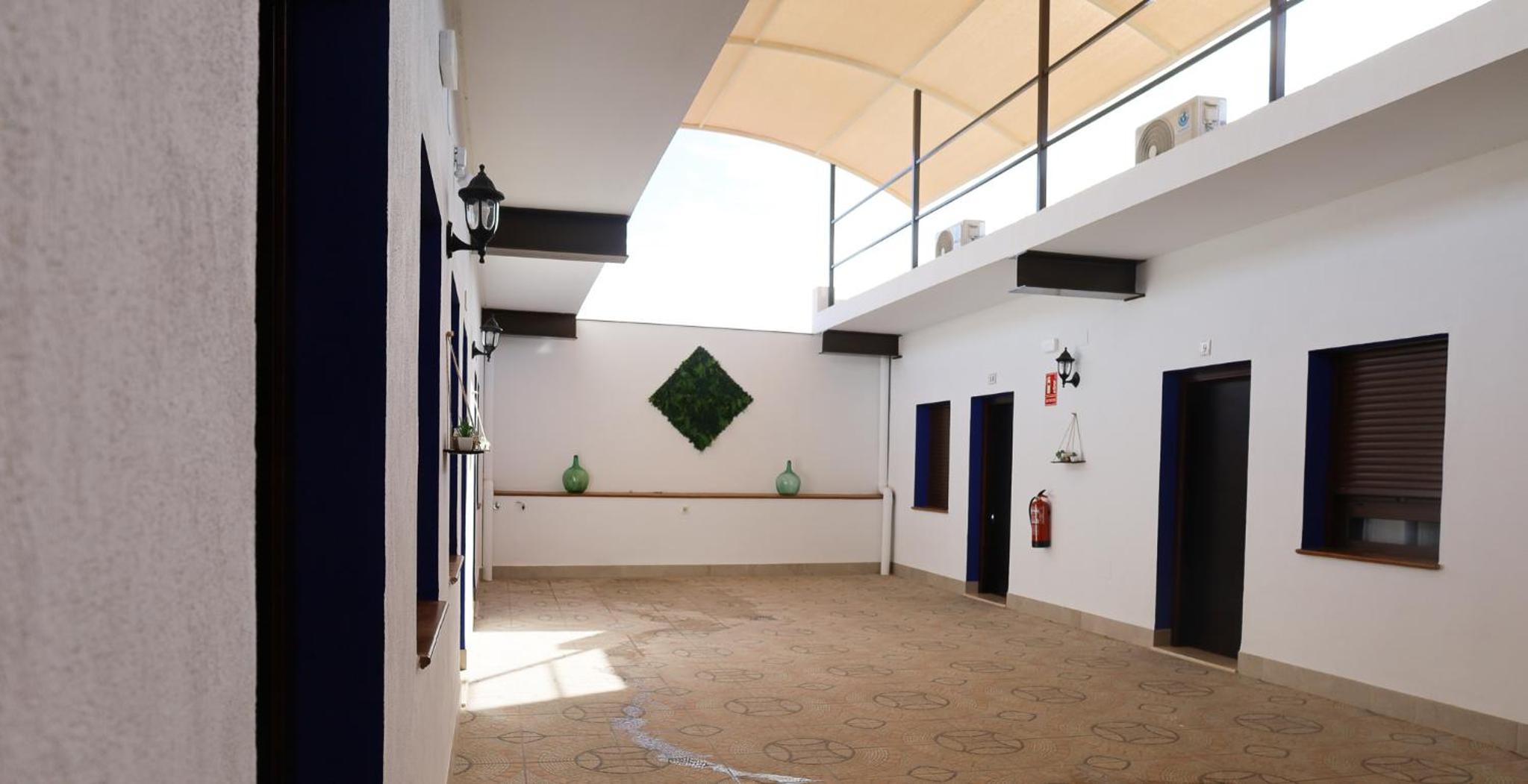 Hospedium DLJ Hostal La Paz