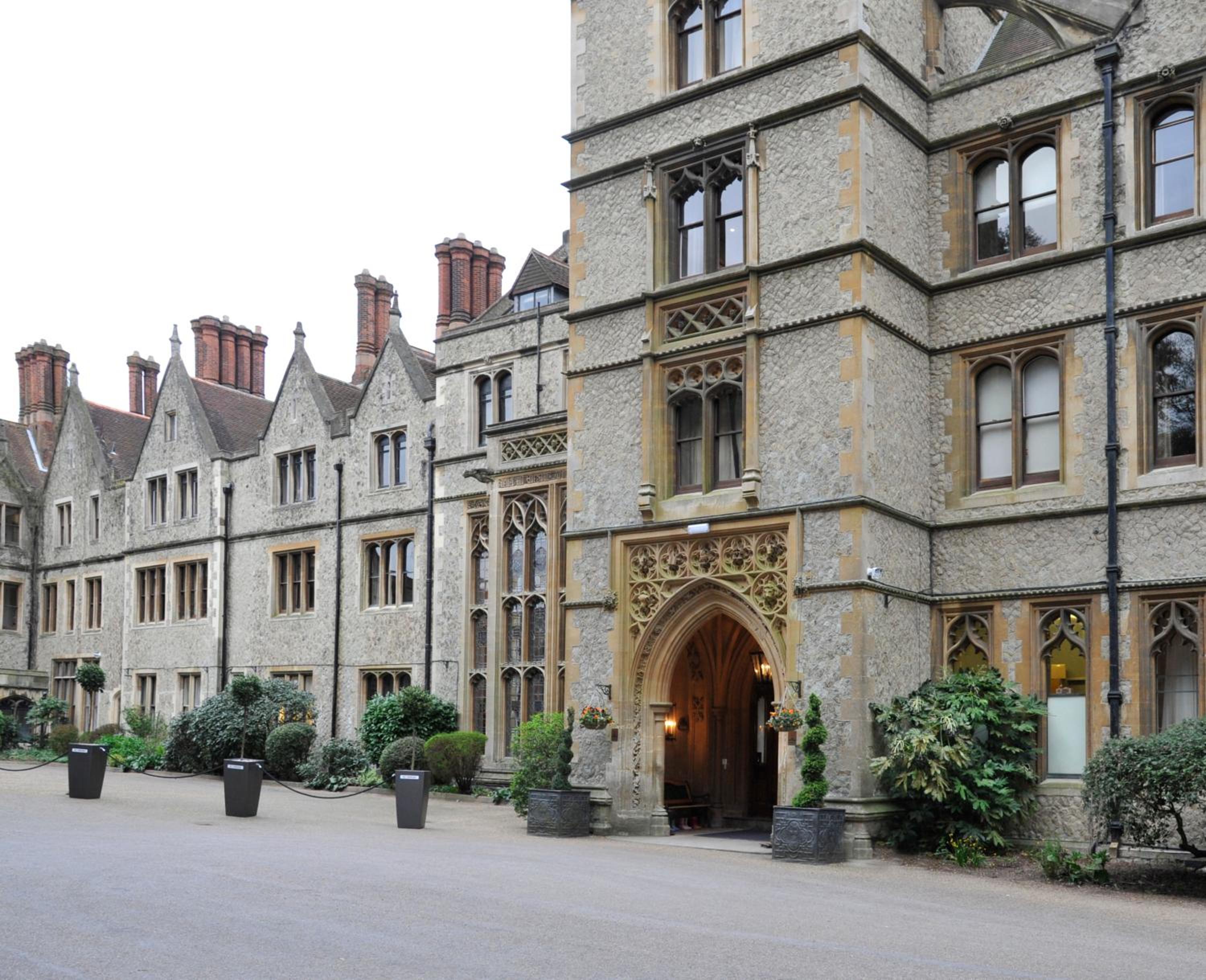 Hotel Nutfield Priory Hotel & Spa