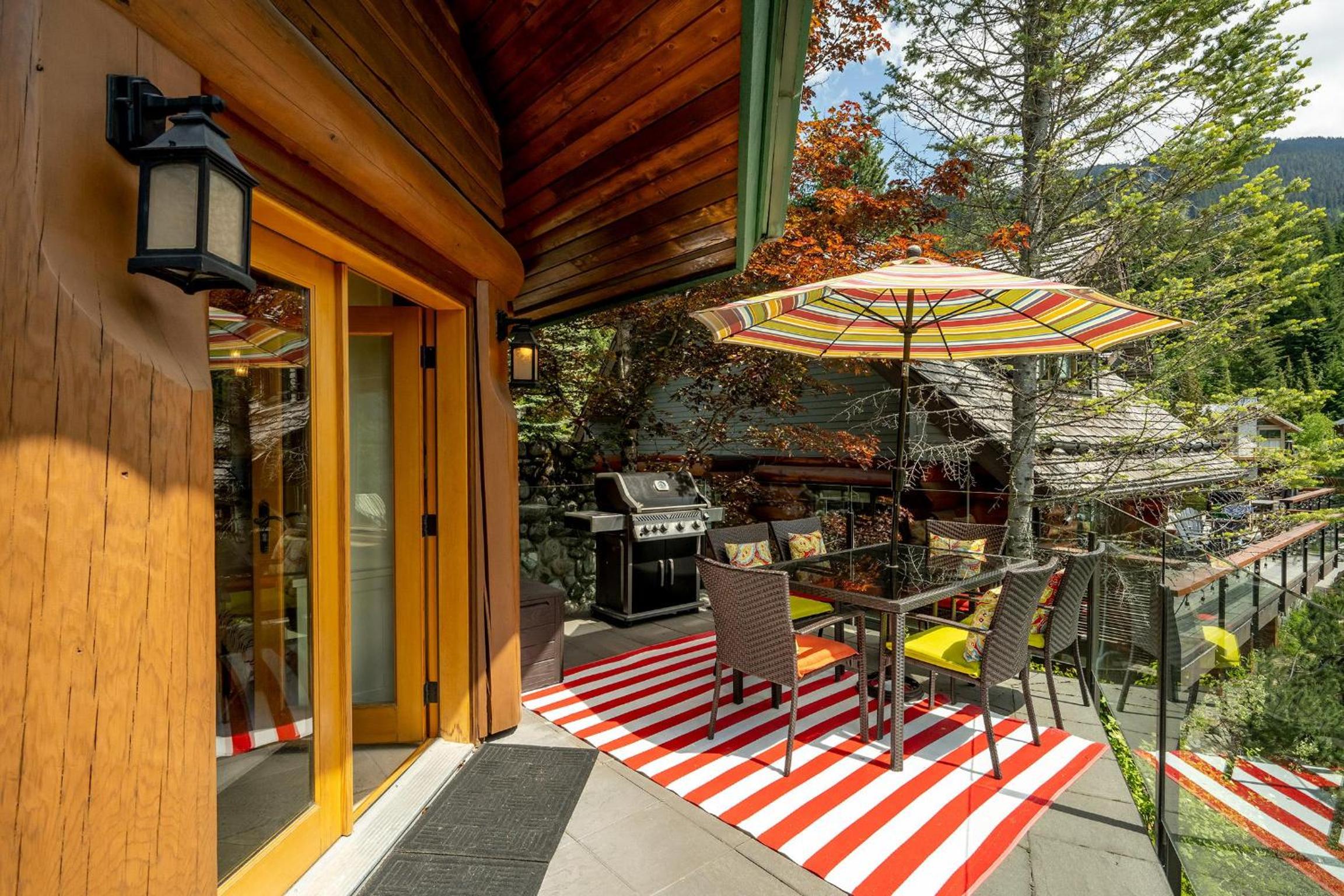 Snowridge Retreat - 150m to Ski Run, Hot Tub, Pool Table, Iconic Ski View