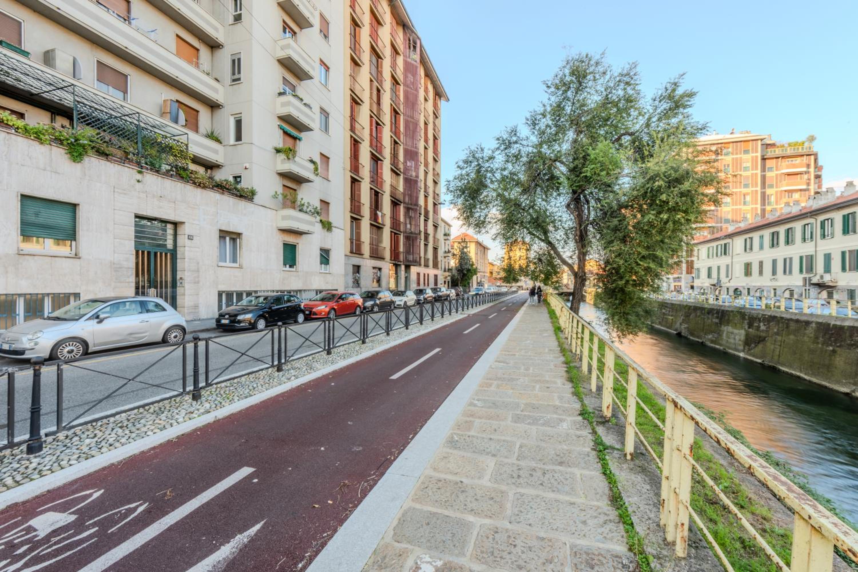 EasyTopStay - Naviglio White Bliss