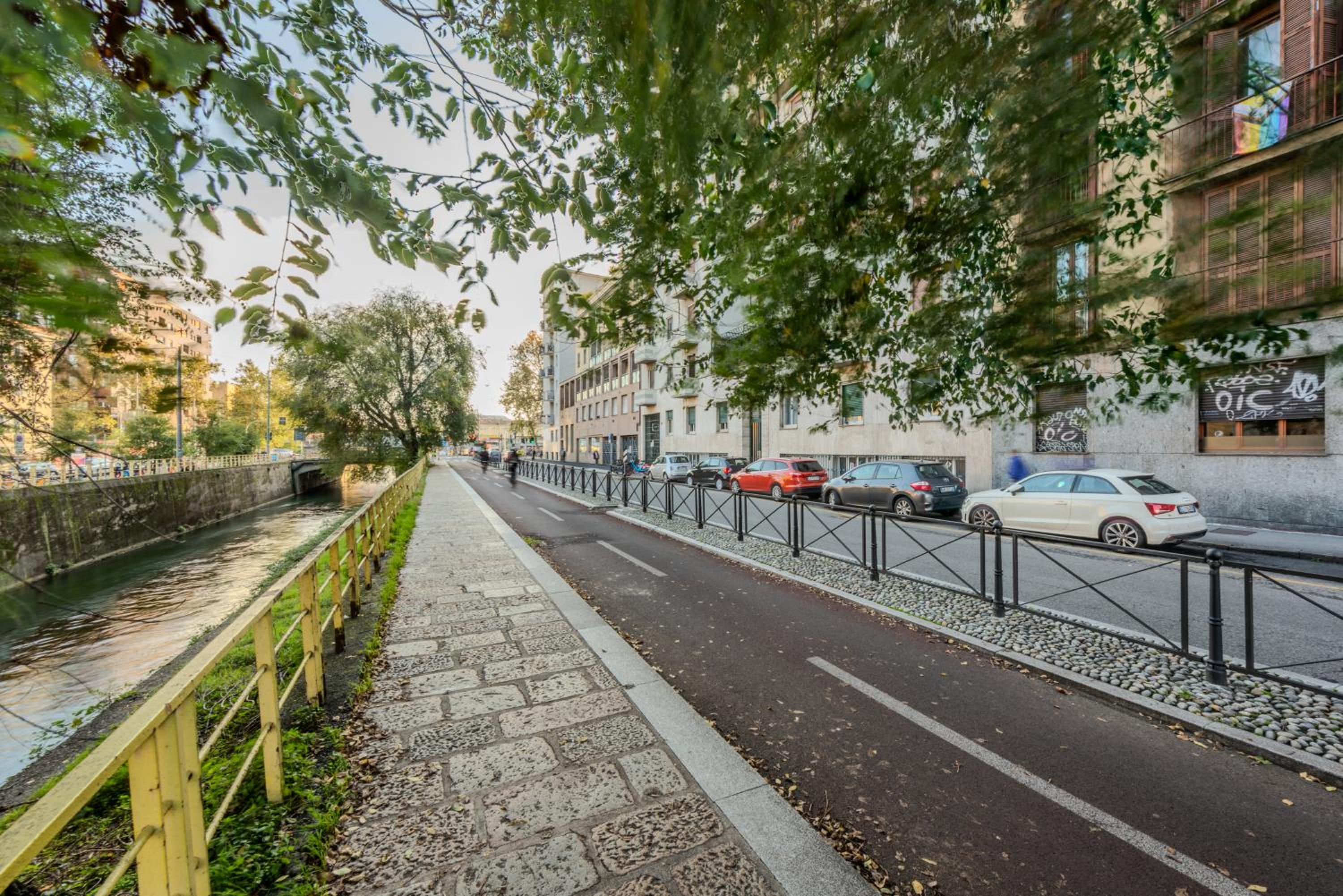 EasyTopStay - Naviglio White Bliss